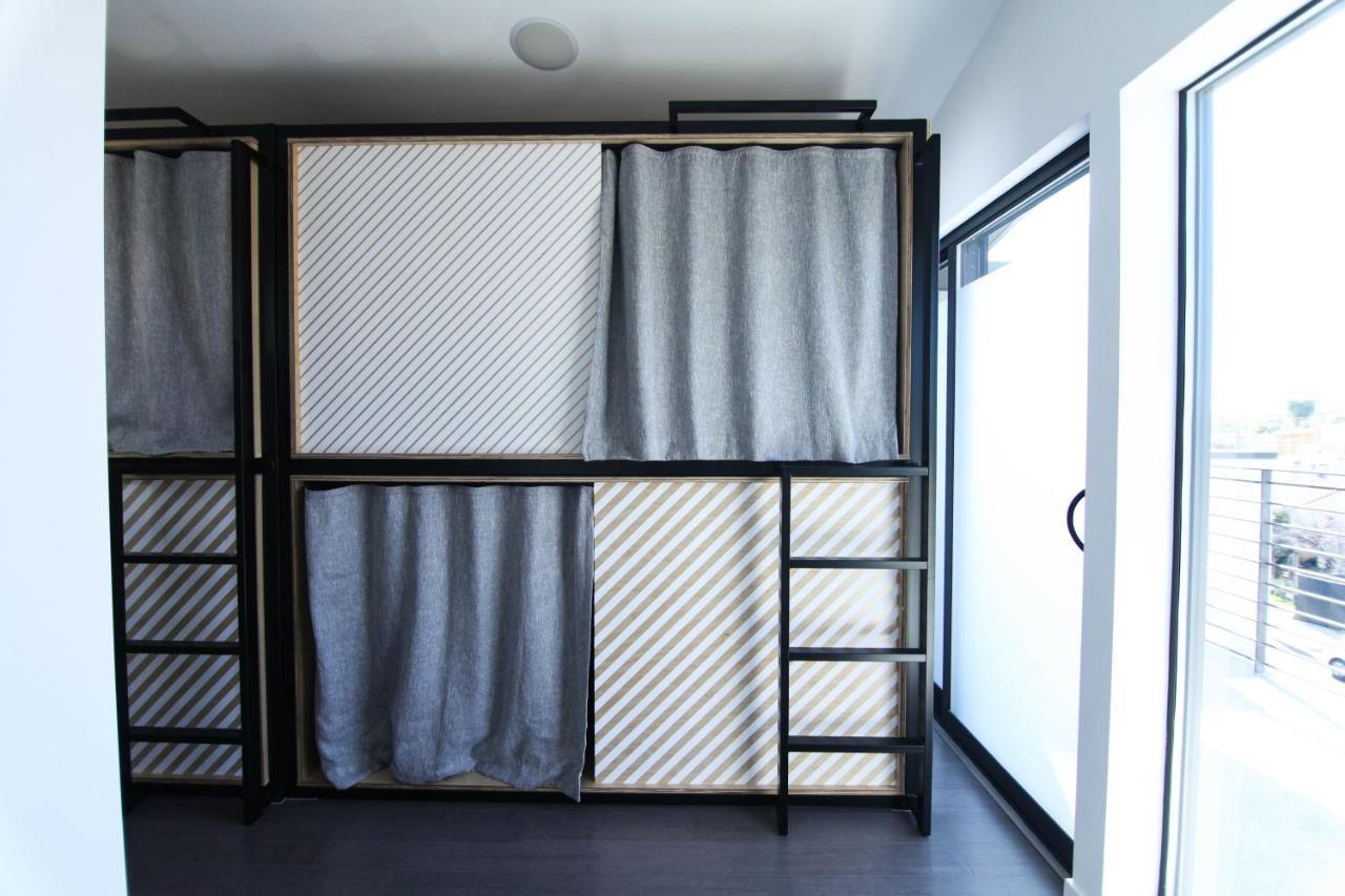 Haven Coliving Kapselhotel Los Angeles